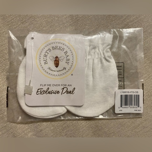 FREE Only* With Another Purchase- Burt’s Bees White Baby Mittens - Picture 1 of 1